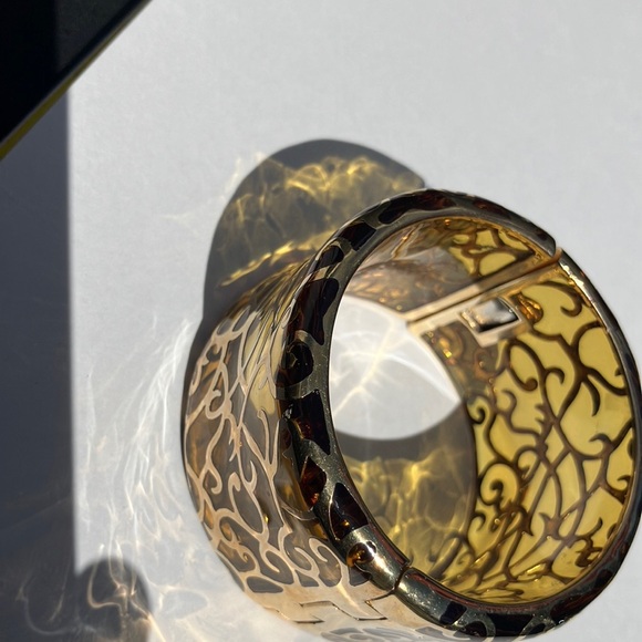 Angelique de Paris Gold over Sterling Silver & Resin Wide Bangle Bracelet - Picture 6 of 11